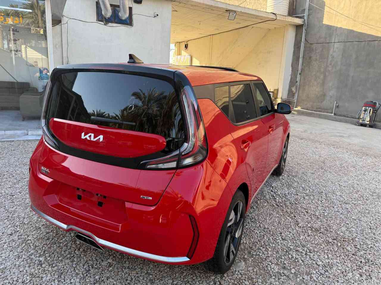 Kia Soul Gt Line 
كيا سول 
الموديل ٢٠٢٤
المشي ٩ ميل فقط 
المواصفات 
. سلايد 
. بصمه تشغيل عن بعد 
. ٣ رادارات 
.اوتو بريك 
.اوتو هولد
. كاميرا دواره 
. تدفئة كشنات 
. كراسي كهرباء
من الاخير فول مواصفات للاخير 
الضرر 
ضرر بنيد سطحي ومصلح نفسه وصبغ مقدار شبر 
السياره كلها بدون تبديل او صبغ عدا شويا بالبنيد
راديتر اصلي بدون فتح وبدون اي شي 
كامله مكمله كل نقص ماكو 
مكانها بابل - شارع ٤٠ 
رقم الاتصال ***********
بدون رقم تترقم جميع المحافظات حلة, بابل
