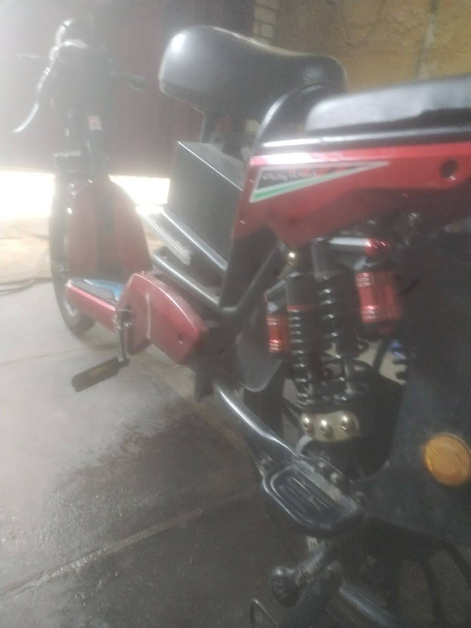 السلام عليكم دراجه شحن حجم 20 بطاريته هابطه وسويجه ضايع بس دراجه جديده بمعنا الكلمه سعر 175وبيها مجال مكاني بغداد حي اور


**إذا كنت صاحب هذا الإعلان وتريد حذفه لأي سبب، رجاءا أرسل رسالة إلى الدعم الفني**