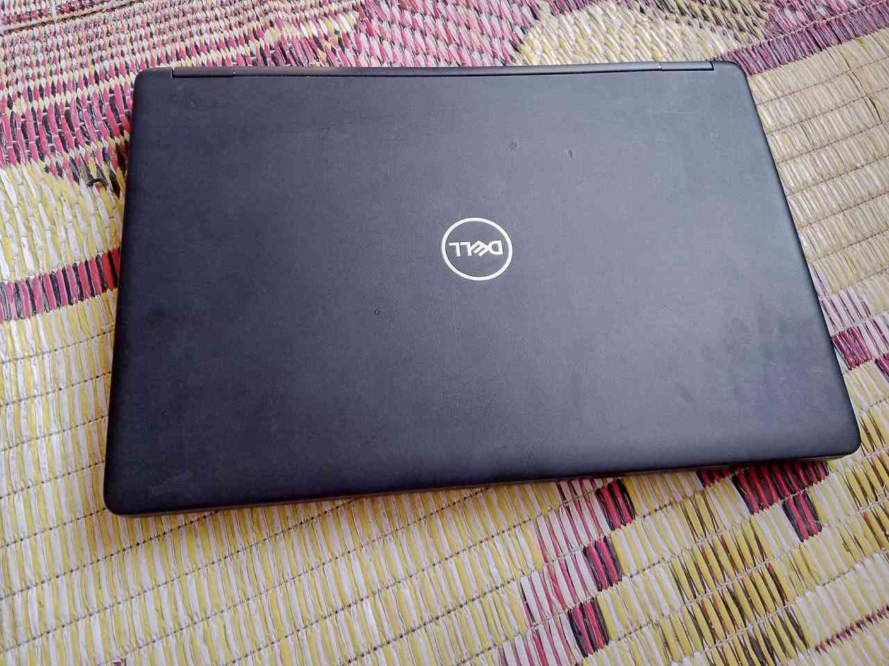 لابتوب DELLالجيل الثامن ( مثل الجديدة بالضبط) 
كور i5 ( جيل ثامن) ..رام 8 كيكا (DDR4) ..هارد 256
كيكا(SSD) ..كارت شاشة 4 UHD كيكا ..كيبورد عربي 
انكليزي .... شاشة 14FullHD

لابتوب كلش سريع ..وبي وندوز منصب كامل مع كل البرامج 
المهمه اللي تحتاجها 

السعر 250 الف فقط 

مكاني كربلاء 
(***********) (***********)
