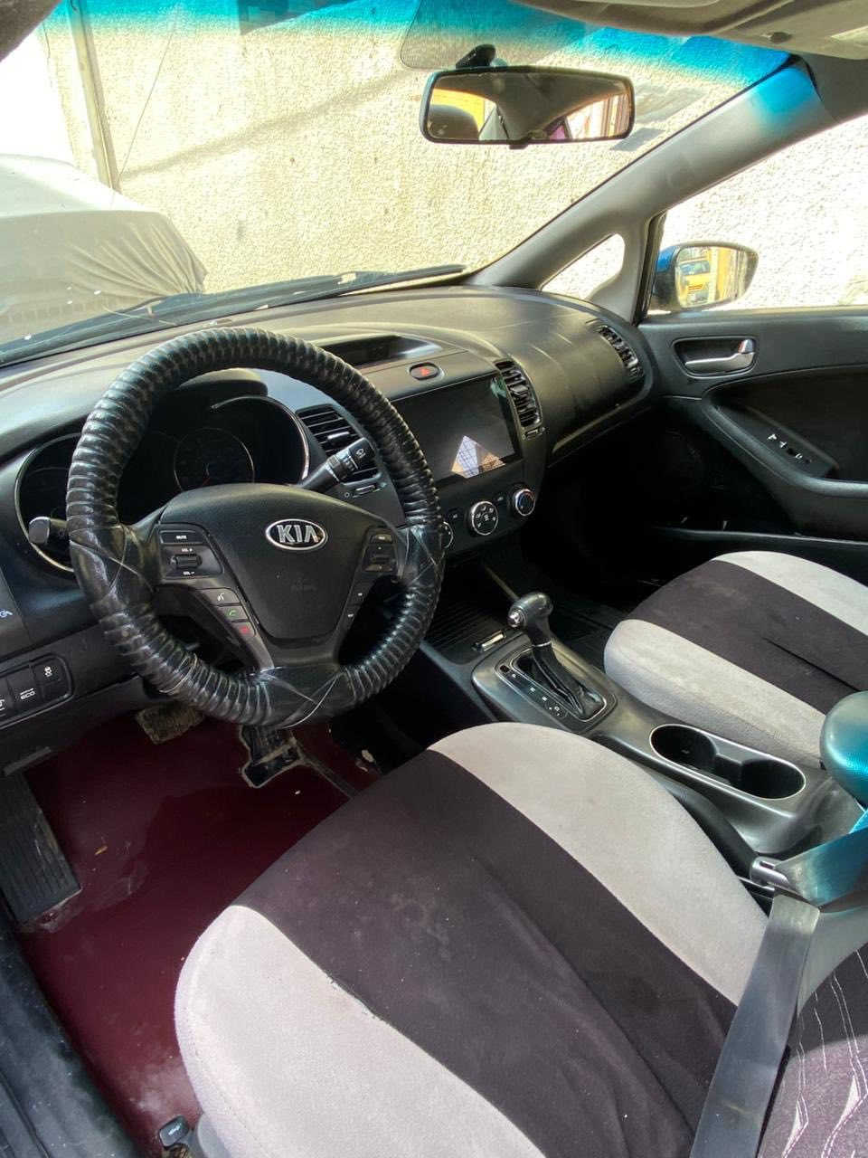 السلام عليكم اخون عندي كيا فورتي 2014 امركي حادثهه جاملغ خلفي مكينه 1800 دوش وبيهه حادث بلعراق باب السائق سونار موجود سياره جاهزه صدر جديد تايرات جدد مكينه كير تبريد كهربائيات جاهزه للشغل السعر 85 وبيهه مجال قليل مكاني بغداد زيونه او بغداد الجديده اخوان اني مكلف بالنشر اتصل ع الرقم 
***********
