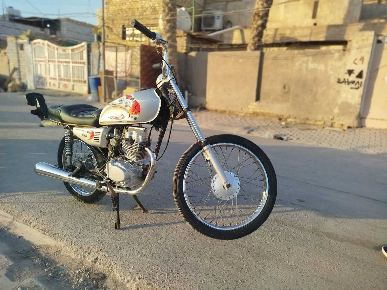 السلام عليكم دراجه اربع كير للبيع شاصي 15 غراضها 23 مفتوحه بس مره وحده اوراق اصوليه سعرها 750 وبيها مجال مكاني ديوانيه مركز مدينه 💖


**إذا كنت صاحب هذا الإعلان وتريد حذفه لأي سبب، رجاءا أرسل رسالة إلى الدعم الفني**