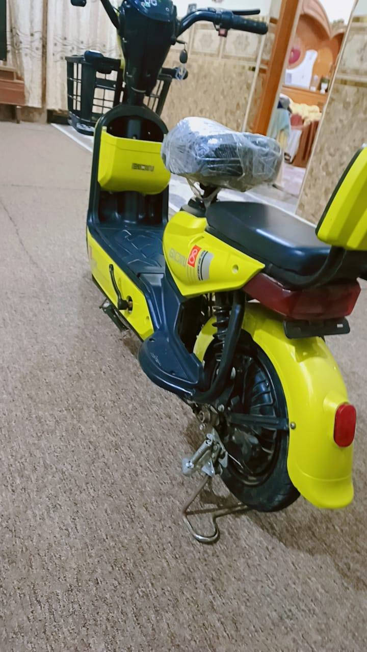 السلام عليكم شباب دراجه شحن اللبيع مديل 2024فول موصفات شاشه ايباد ربع نمر لون مميز السعر 250 وبيه مجال قليل الدراجه صاره سبوعين من نزلتها من حسن وحسين من بغداد العنوان نجف كوفه رقم الهاتف ***********
