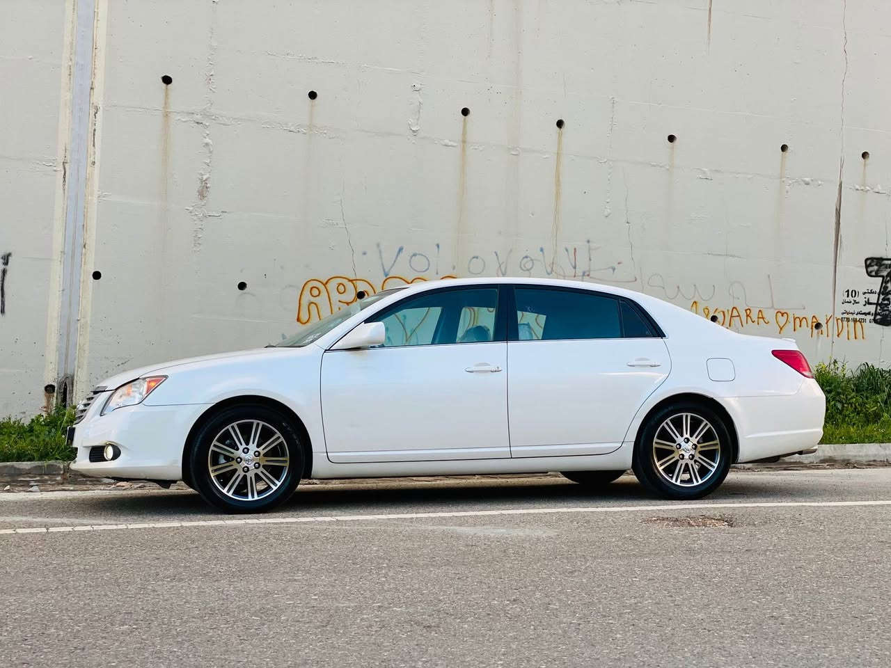 Avalon 2009 
مواسه فات امريكى
١٦٠ هه زار رؤشتوه 
بئ بؤياخ بئ سارد بى شوخت
به شه رتى گێڕو مەکینە نەکراوە
صەدەفە سەیارەکە
بێ مەسرەف یەک ماڵی دۆستە
گۆڕینەوەش ئەکەم شتێک بە دڵم بێت
سعری ١٤٥$
0770 181 7900 السليمانية, العراق
