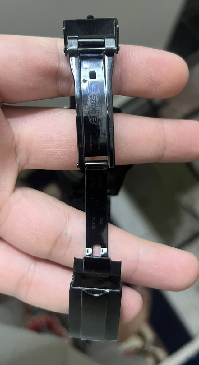 رولكس اوتماتيك ماستر
Black   نظيفة جدا 
علئ اول تم 75 
متوفر توصيل 
رقم الهاتف ***********
