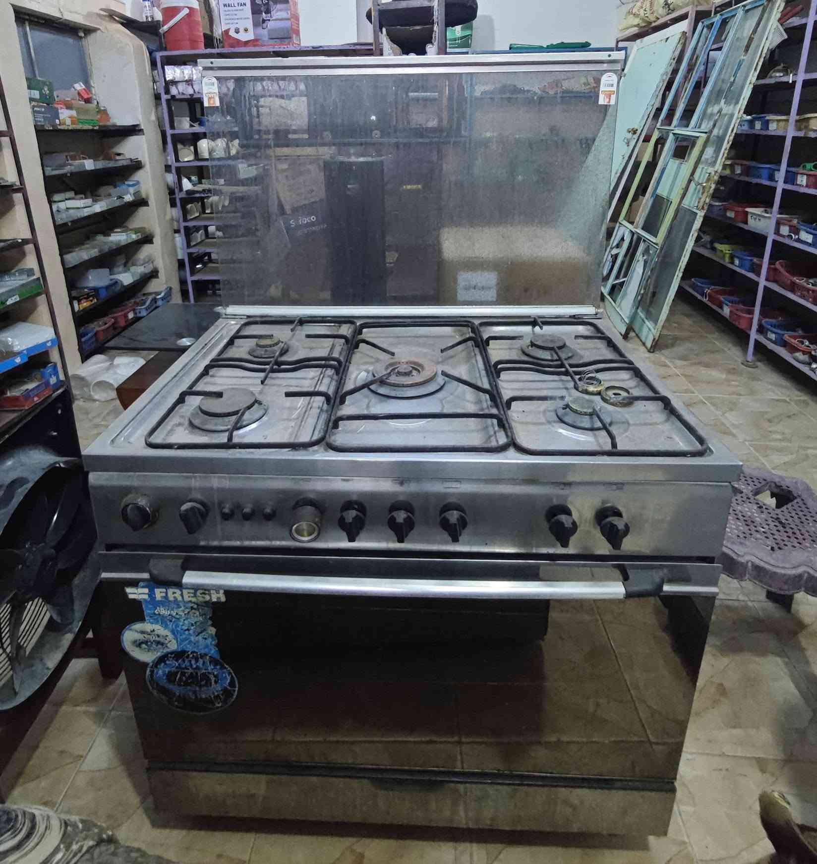 غراض مستعملة للبيع / ***********
غسالة / 100 الف

طباخ مصري 5 عيون / 100 الف

مفرقة صناعية ( جديدة )  75 الف

ميز كبير / 85 الف
