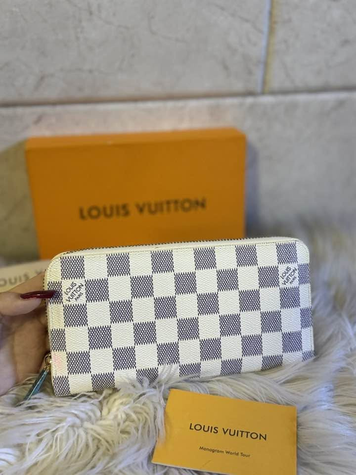 جزدان ماركه LOUlS VUlTTON صنع في France


**إذا كنت صاحب هذا الإعلان وتريد حذفه لأي سبب، رجاءا أرسل رسالة إلى الدعم الفني**