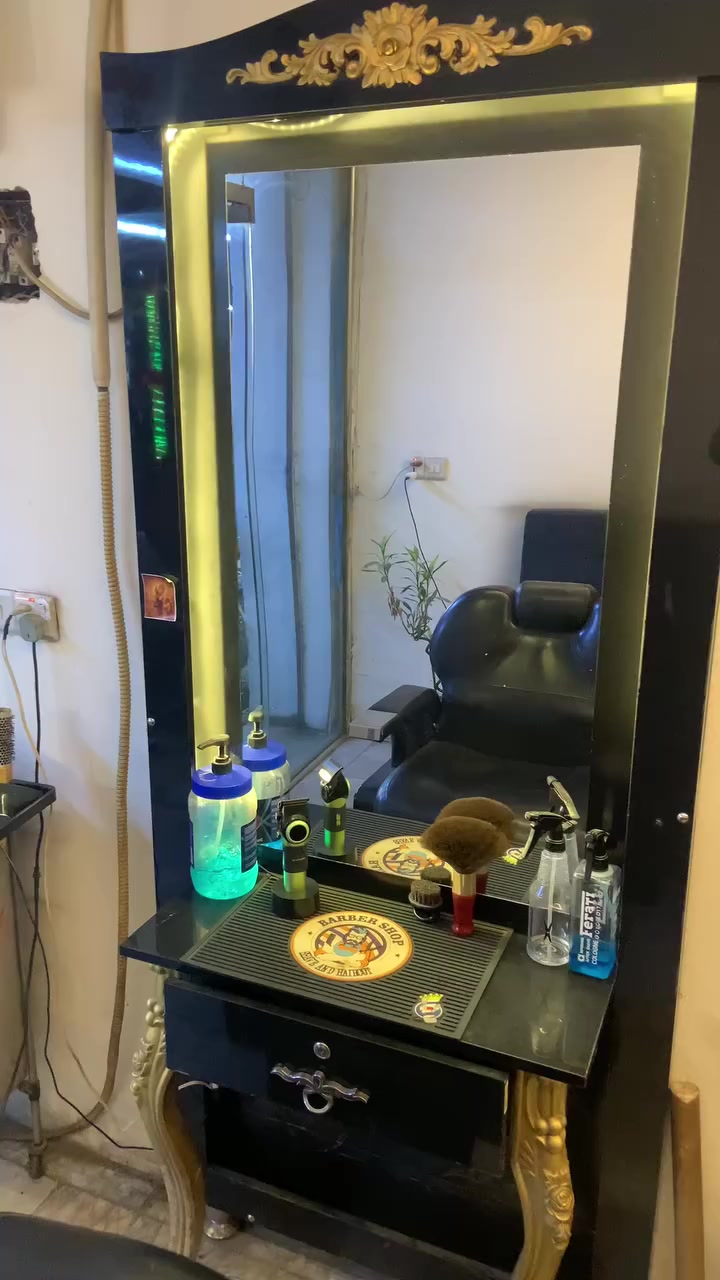 السلام عليكم مرايات مع باترينه للبيع
مرايات عدد ثنين 
باترينه وحده 
السعر 200 الف
العنوان بغداد المشتل شارع الزيدي
إذا يفيدنك علق واني أدخلك خاص


**إذا كنت صاحب هذا الإعلان وتريد حذفه لأي سبب، رجاءا أرسل رسالة إلى الدعم الفني**