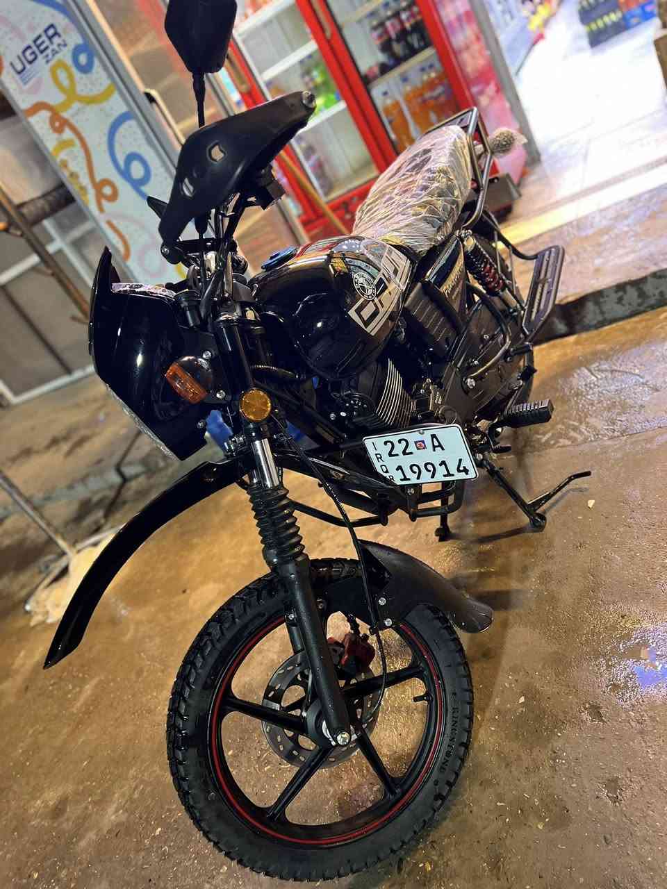 السلام عليكم الوحش للبيع
دايوان جبلي2026رقم اربيل 
الدراجة زيرو اول بارحة طلعت من المعرض معرض تيماكس
الدراجة فول عل اخر عل وضعيت الشركة بلايلونهة زير ما ماشية من المعرض للبيت بعدة بسم الشركة الدراجة ابد ما طالع بيهة جبتة ما طالع بيهة بعدة ماعرف اسوق كير جبتهة وتورطت دراجة كلش جديدة امانت لله 
سعره  2750

‭0771 717 9402‬

7 ‏‪0775 959 917
