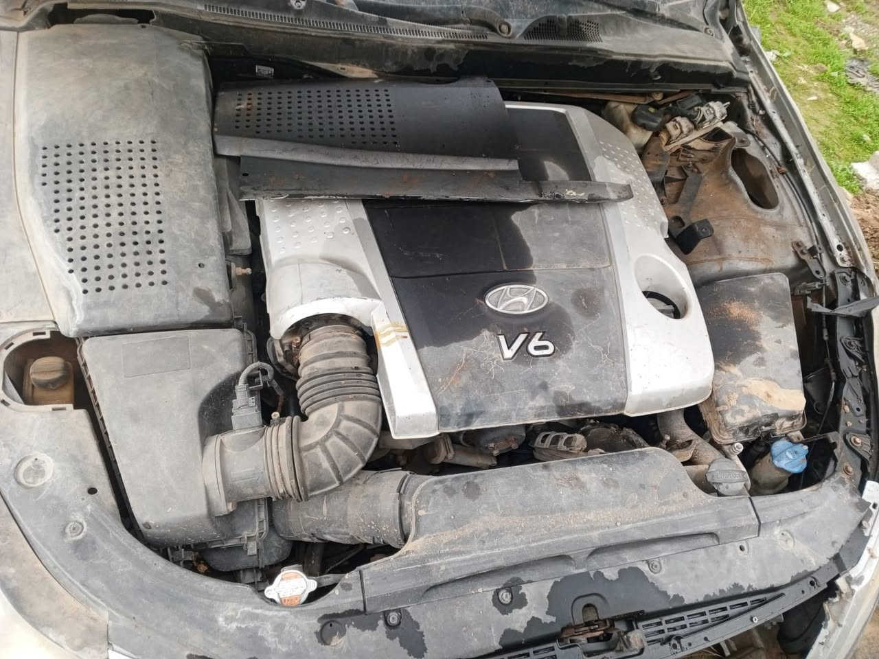 جنسسز موديل 2008 مكصوص
حادث كما موضح بالصوره 
محرك V6شرط نضيف وجديد
گير6
,السعر 18 الاتصال على الرقم التالي 
***********
