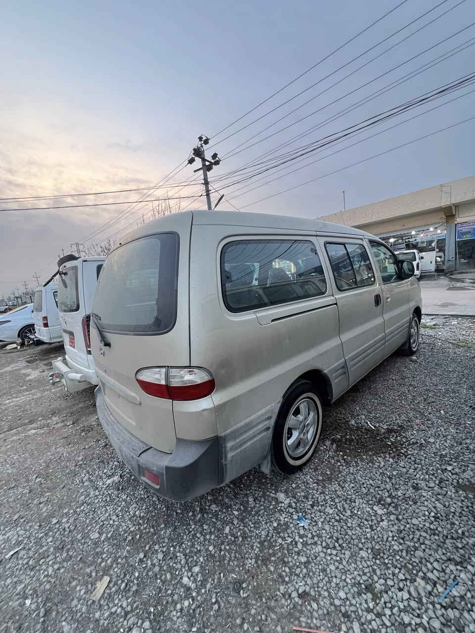 ستاریکس2006 فول سیاحی
محرک بانزین
رەقەم سلیمانی جدید بسمی
٨راکب خصوصی
***********
