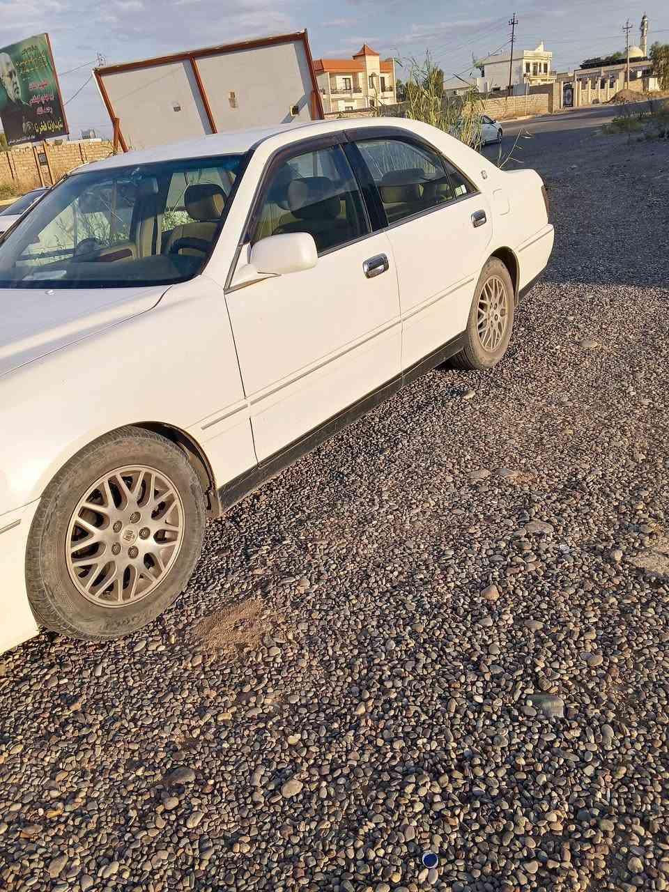 ملكه أدوات گير محرك ففتي شرط تبريد تدفئه شرط خارج داخل نضيف سعر 34 /***********
