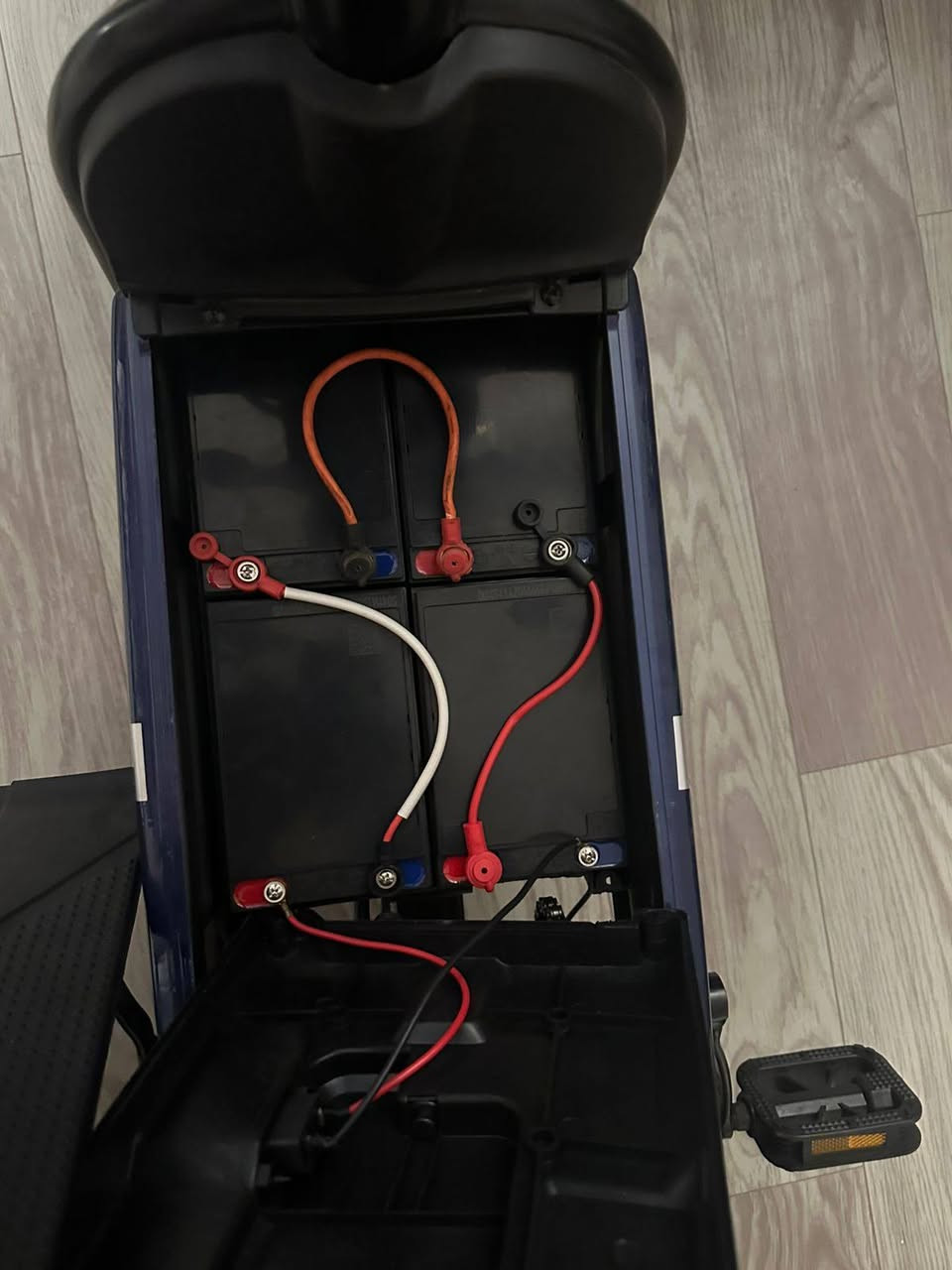 دراجه شحن فول مواصفات جديده بالجيس 🔥 
رقم واتس اب فقط ***********
