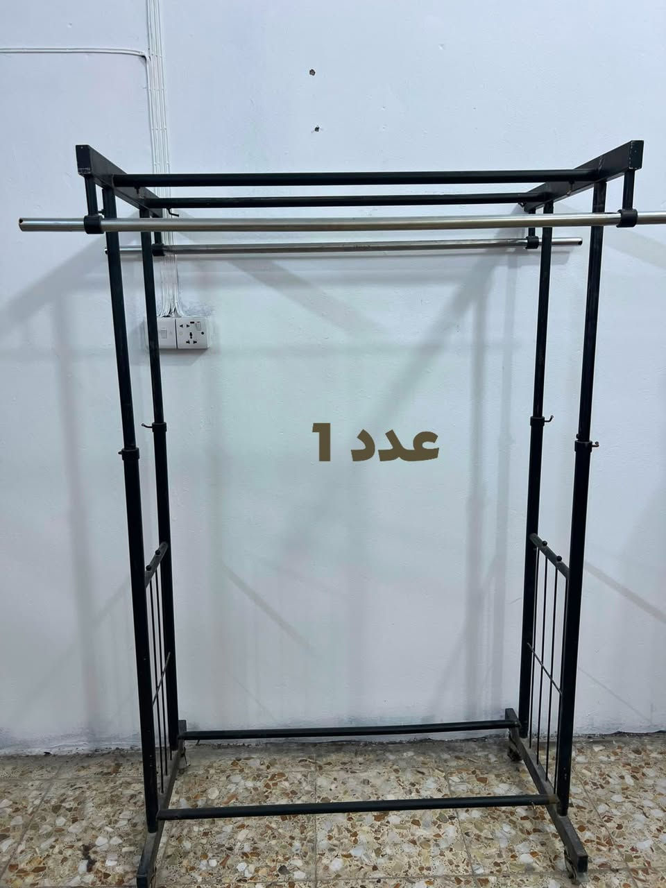 ستاندات ملابس عدد 3
حملة تعاليك عدد 1
كلهن ب80 الف
***********
