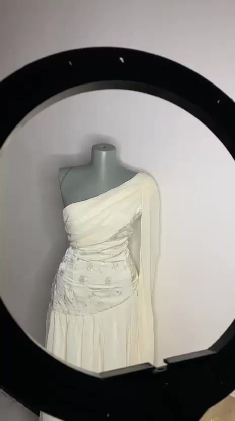 مكس نسائي شي ان 70 قطعة سعرها 250 وبي مجال نبذة عن قطع موجودة👇🏻


**إذا كنت صاحب هذا الإعلان وتريد حذفه لأي سبب، رجاءا أرسل رسالة إلى الدعم الفني**