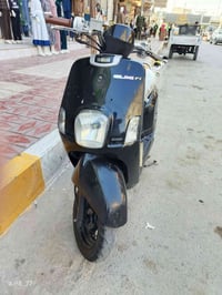 للبيع السعر خاص او الاتصال 07821496256 متوفر واتساب