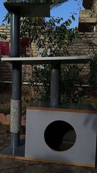 منزل قط • خشب • 112×69سم