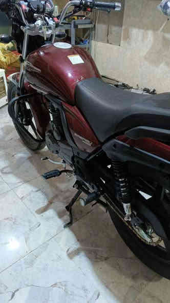 السلام عليكم 
للبيع هاوجي هارلي موديل 2023 مسجل لوحة انكليزي وكامل بعده اخو جديد ماشي 4الف فقط نظافة كما موضح بالصور 
السعر 2650 وبي مجال المكان عانه الاستفسار ***********
