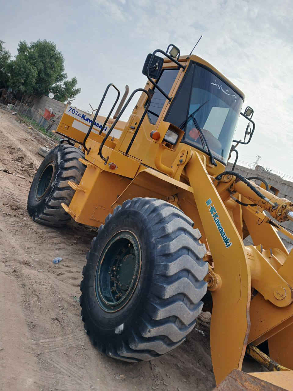 السلام عليكم للبيع شفل كاوسكي 70 مكينه أزوزه منفيس دخول جديد مديل 2004 مسجل 2009 السعر 6 شدات وبي مجال المكان البصره الجزيره التواصل ع رقم ***********
