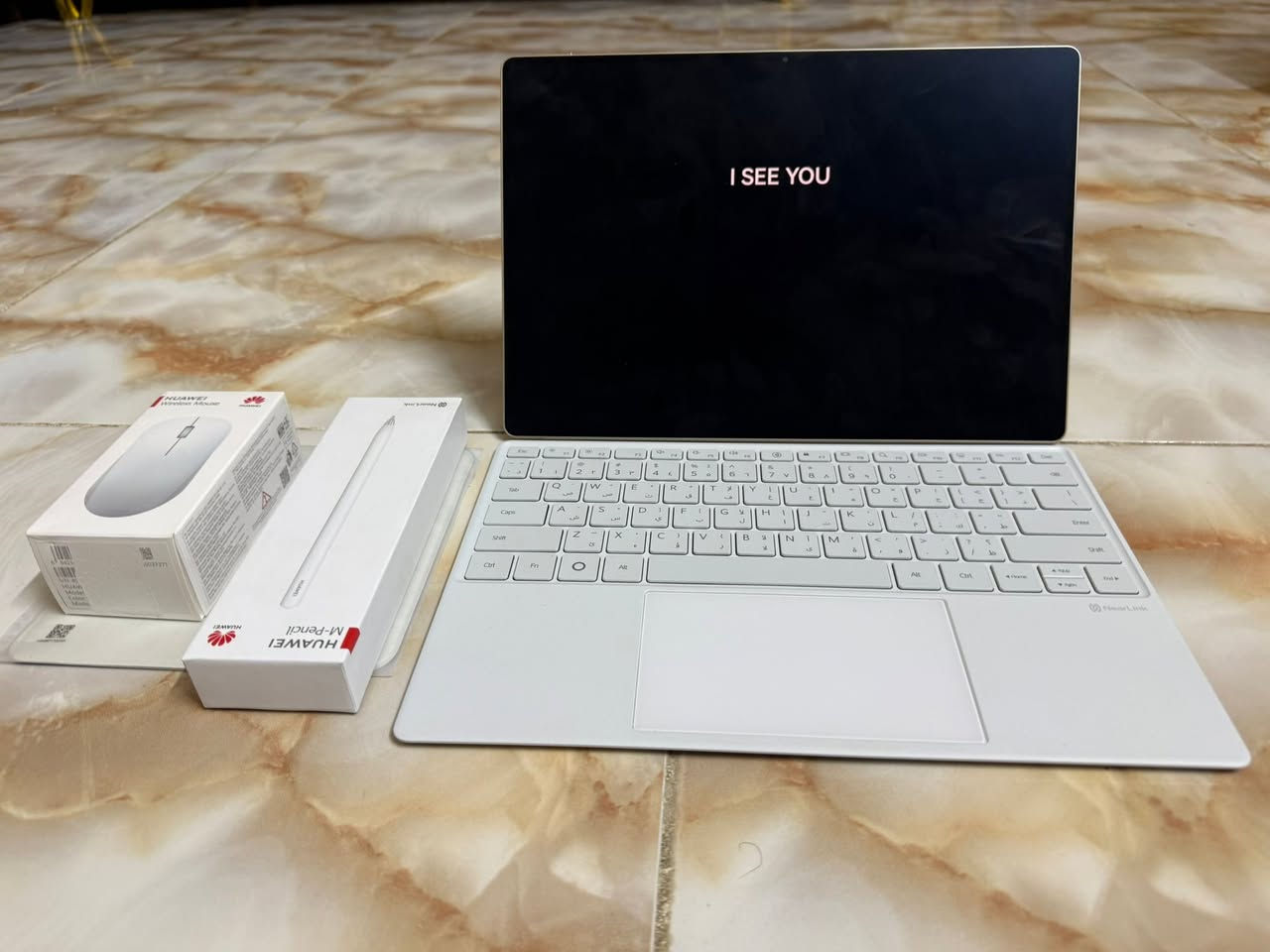ايباد huawei matepad 13.2 اعلى فئة بالهواوي واكبر شاشه ايباد ذاكرة 512G العشوائية12 بطارية 98 خدمات كوكل موجوده جهاز نظيف ويجي ويا قلم وماوس وكيبورد بس بي فطر بالشاشه موضح بالصور ما مبين وما مأثر عليه باللمس جهاز اريده بمليون وبي مجال بسيط كلش وهذا رقمي ***********
