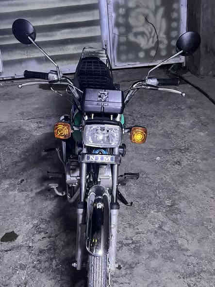 سلام عليكم دراجه سكنر زيرو قبل 3ايام أخذته سبب بيع 
أريد اخد دراجه شحن سعره 825الف بيه مجال موديل 2025
اوراقه كامله بغداد دوره بوعيثه ***********
