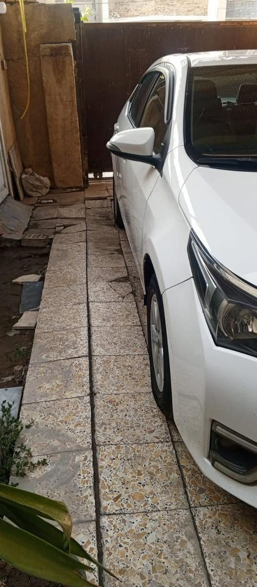 كورلا 2015
رقم بغداد . محرك 1600 
شركة عامة 
ماشية 116 
كير محرك شرط مكفول وعلى الفحص ( دهن وصيانة كلة بالشركة من 2015 )
السيارة بيها بابتين صبغ  ( وحدة بيها معجون والثانية فقط توحيد لون ) بدون داخلي 
بيها بارد بالجاملغ 
سيارة نظيفة وعلى ايدي 
رقم بغداد 
مكان السيارة الاعظمية
السعر 130 ورقة وبيها مجال 
رقم الهاتف ***********
