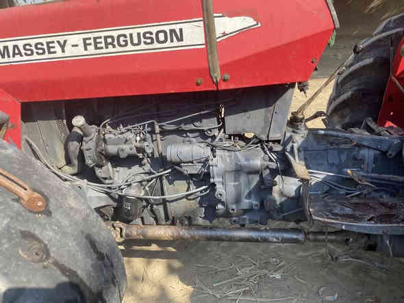 للبيع فوركسن انكليزي حجم ٢٩٠ مكينه كلش نضيفه على ادينه ارقام وسنويه بابل الماني بسمي السعر ١٥ ونص المكان بابل قرب صيطره الاثار ***********
