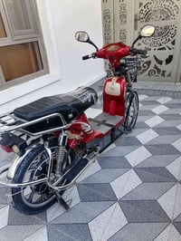 للبيع ٤٥٠ وبي مجال الرمادي ٠٧٨٠٢٢٨٥٥٨١