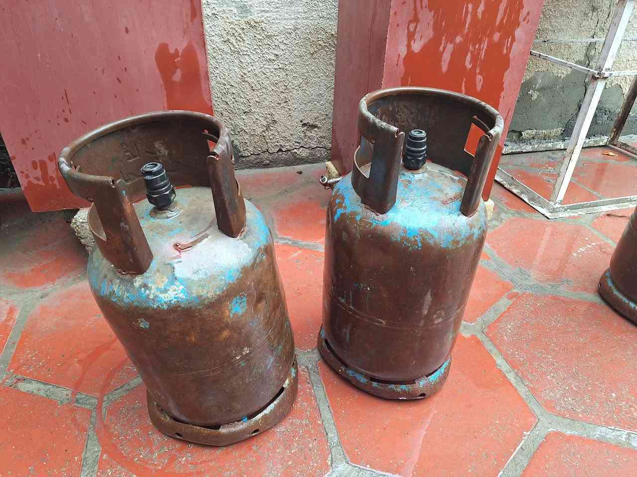 السلام عليكم
للبيع قناني غاز ايرانية عدد ٤
بغداد العامرية


**إذا كنت صاحب هذا الإعلان وتريد حذفه لأي سبب، رجاءا أرسل رسالة إلى الدعم الفني**