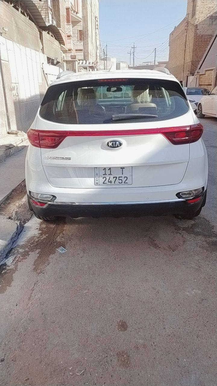 السلام عليكم
كيا سبورتج موديل 2020 خليجي 

رقم بغداد بأسمي
مواصفات:
محرك 2000 دوش
شاشه أصلية
كامره خلفية أصليه
ويل 19 كروم
تبريد قطعتين 
حساس امامي خلفي
تحكمات أستيرن فول 
مرآة جانبيه شفط وأشاير بالمر

أريل انفكيشن
ماشيه ٩٥
مكان السياره بغداد
السعر ١٨٨ وبيه مجال 
رقم الموبايل *********** ملاحظه بيه سونار بلمنشور
