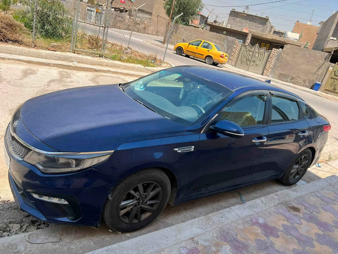 كيا أوبتيما 2020 للبيع أو المراوس 💥
محرك 2400cc، وارد أمريكي.
 السنوية صالحة لغاية 2031 (جديدة وجاهزة للتحويل).
رقم واسط مشروع وطني يعني تكدر تحولها باي مكان 
السيارة ب اسمي وتحويل ثاني يوم مباشرة 
.
.
السيارة هاي صورها مباشرة بدون غسل وحمام 
 كشنات دوشمة جديدة وداخلية بحالة ممتازة.
 
الضرر: جاملغ فقط الي مبين بالصور وحتى ضربتها من امريكا هية نفس الجاملغ هذا 
والبنيد رشات صبغ نظافة بسبب جراد بسيط.

ملاحظة للشراي :المكينة معلاية  دبل گازكيت 
.
 السعر: 125 ورقة وبيه مجال للشراي.
📥 للتفاصيل والمراوس يرجى التواصل على الخاص او مراسلة واتساب 
***********
