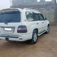 لاندكروزر • ٤٥٠٠ • رقم صلاح الدين