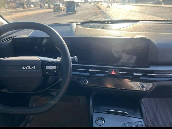 سلام عليكم 
كيا سبورتج 
موديل 2026
بدون لواحات
دخول جديد 
هايبرد 
فول مواصفات ماعده بلراما
كير موس
نقطه عميا
الممشه 11الف
رادار امامي خلفي 
السعر 190وبيه مجال للطيبين 
***********
