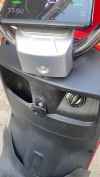 دراجه شحن  نوع بوليس  لون دم الغزال 🩸  عدد البطاريات 6 كبار  سويجين  ب...