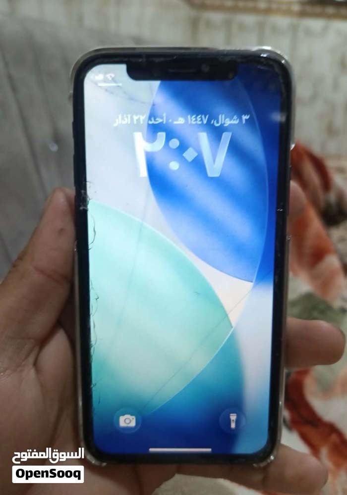ايفون 11 برو فقط ذاكره 64 بطاريه 100 مبدله وشاشه ايضا مبدله بس خوش نوعيات ما فديوم شكيت منهن وبي فطور بسيطه بل شاشه ماماثرات نهائيا وفيس ايدي واكف جهاز كله تمام كامرات اتصال مايكات للمس كلشي تمام سعره 190 ويرهم مراوس حسب الرغبه شرط راس براس لان ماعندي مكانيه انطي فرق
