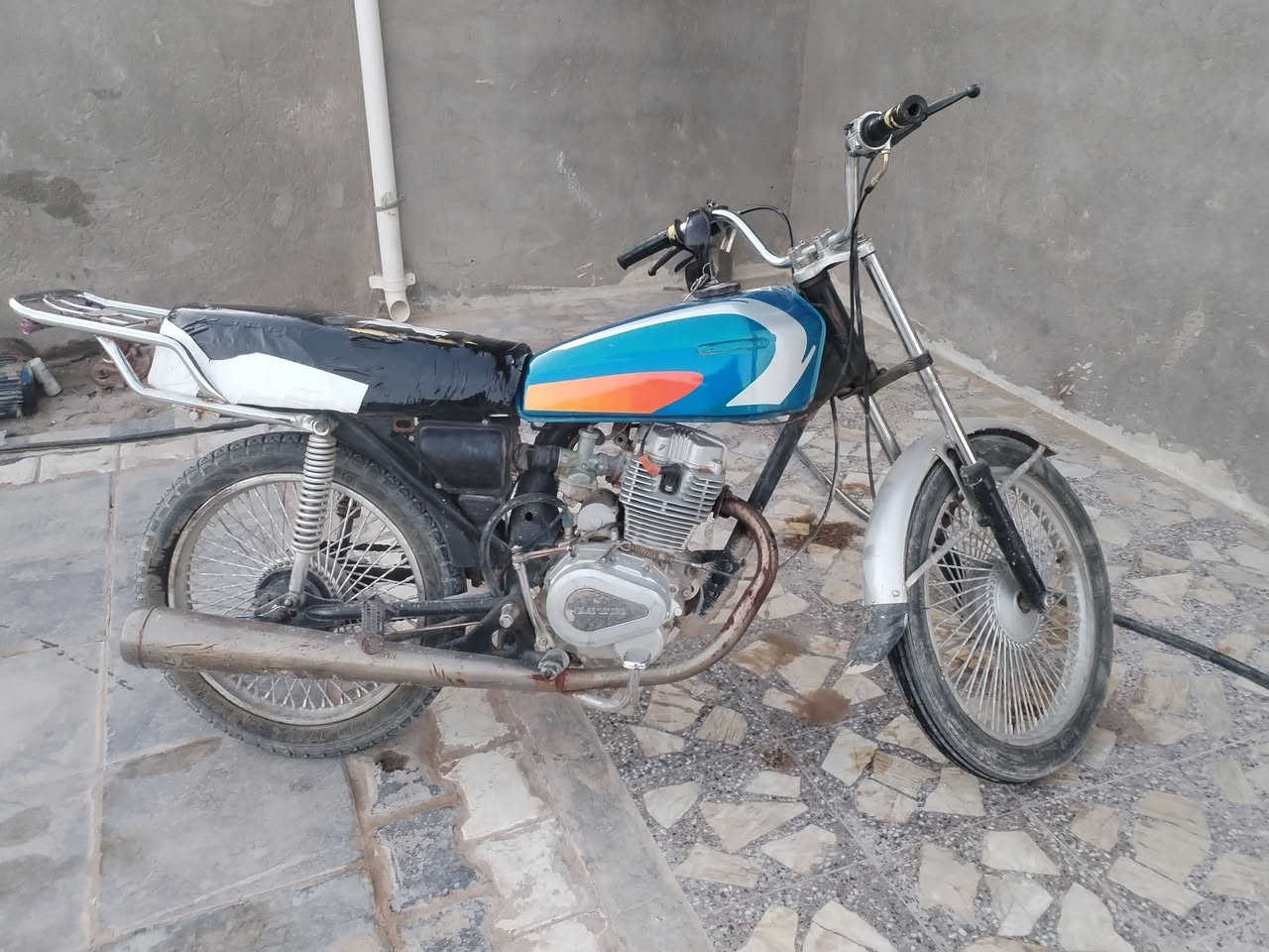 سلام عليكم دراجه كلك 4 كير دراجه جاهزه السعر 225 الرقم ***********
