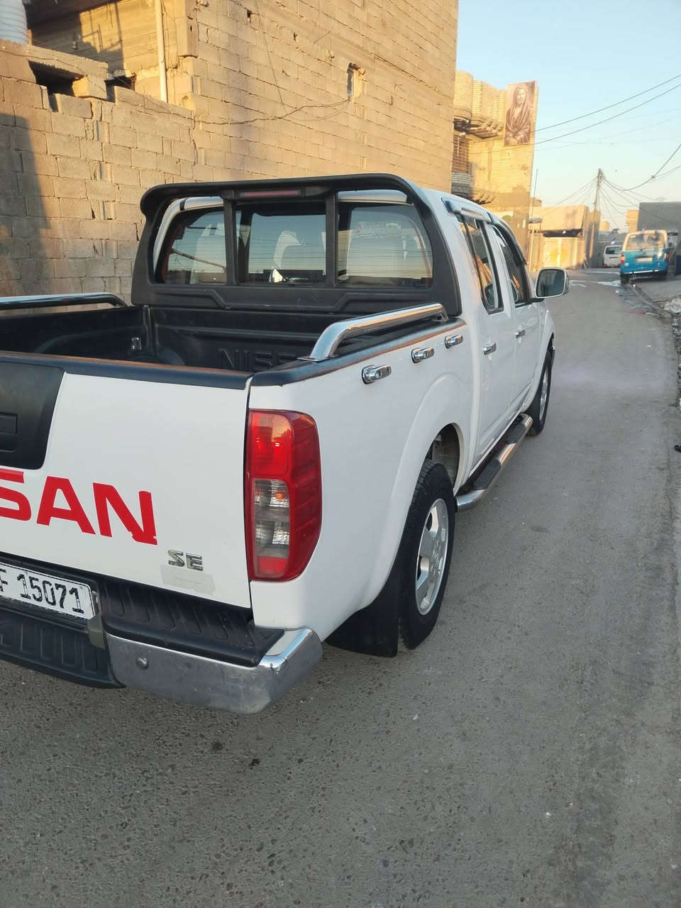 سلام عليكم نيفاره ٢٠١٣ سياره جديده مكفوله من كلشي شوف الفيديو خابر مكان بغداد تبريد شغال رقم بغداد ***********
