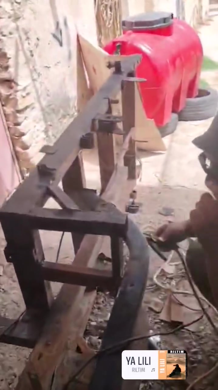 السلام عليكم خوان شغل شواصي مكطم يرجع وكيل شغل مرتب شوف وتمتع مكاني سماوه تفصل بدي حصيره ركبه ***********
