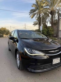 كرايسلر باسفيكا موديل 22 لون اسود رقم بغداد بأسمي تحويل ثاني يوم مواصف...