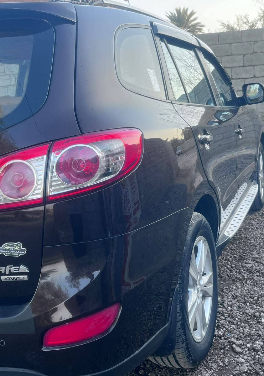 السلام عليكم سنتافي ١٢خليجي فول رقم بغداد نكليزي موصفات مكينه ٦ فور ويل بصمه فتحه ٣قطع تبريد +ثلاجه ٧+راكب مكرك وكير خيرمن الله تخم تاير كشن كهربائي والسياره مكفوله العنوان واسط السعر ١٦٨الرقم ***********
