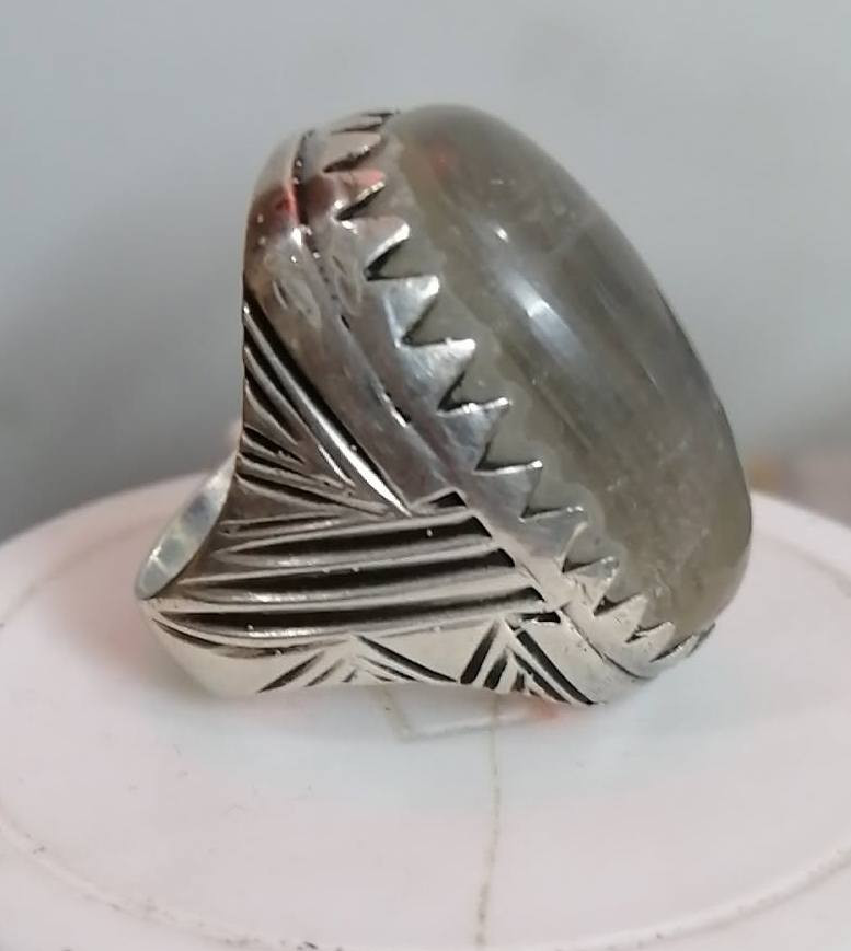 السلام عليكم محابس البيع كل من وسعرة السعر خاص خاص


**إذا كنت صاحب هذا الإعلان وتريد حذفه لأي سبب، رجاءا أرسل رسالة إلى الدعم الفني**