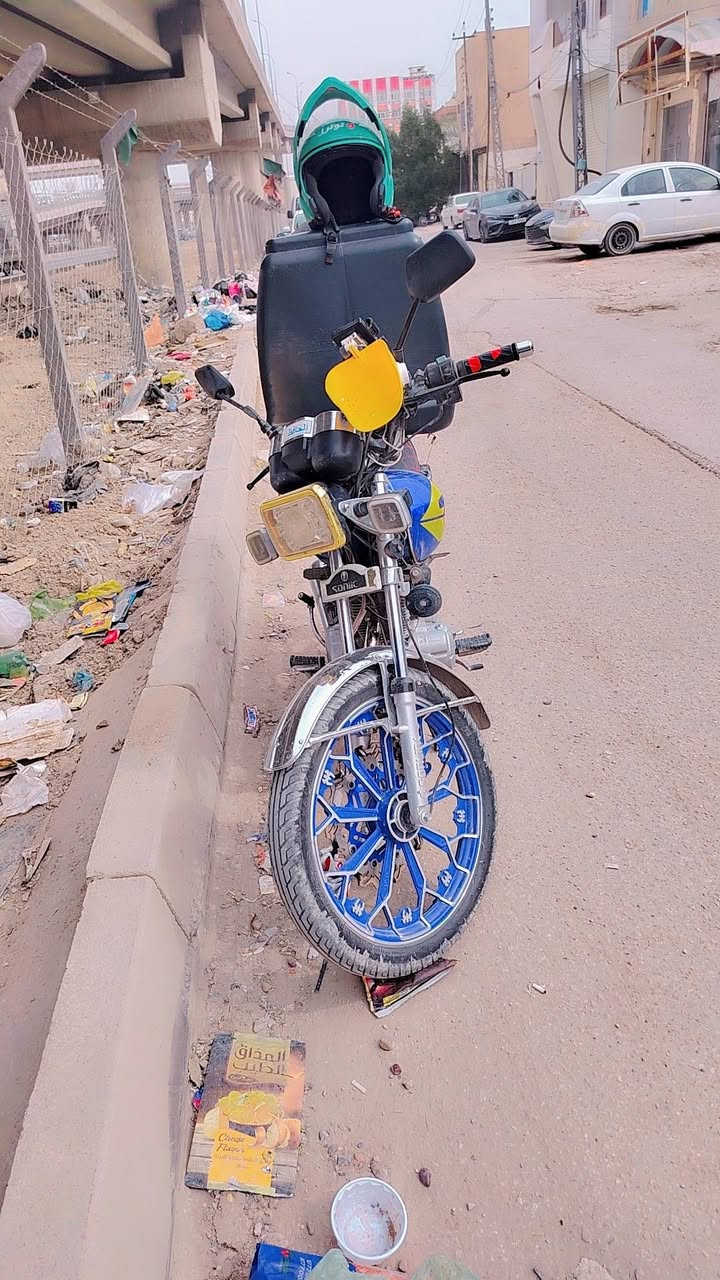 سيفان فول مواصفات ما ناقصة اي شي
معتاز اريد ابيعها الدراجة اوراق عارضي
لتواصل واتساب ماسنجر 
***********
