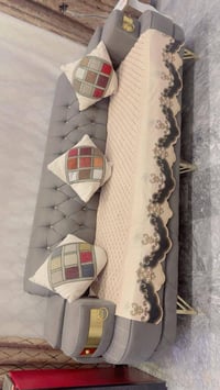 تخم قنفات شغل عراقي درجة أولى نظيف جدا طويلة عدد1 3 مقعد وحدة 2 مقعد ك...