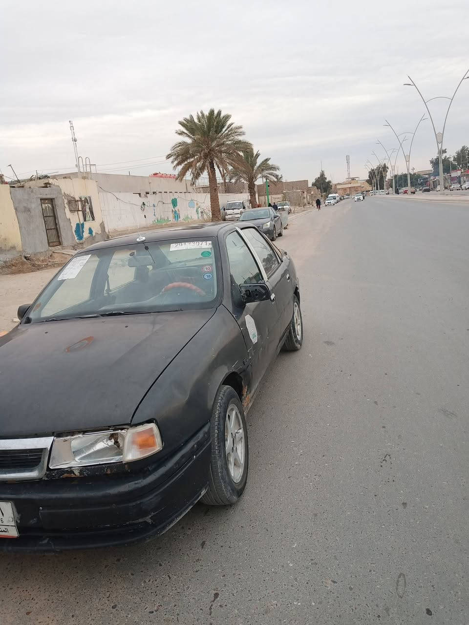 السلام عليكم ورحمه الله 
اوبل فكتره للبيع سيارة كير مكينه خير مناالله 
سيارة عوزها ترتيبات 
راعيها موجود ويداور شوكت مايعجبك 
المكان بصرة الزبير السعر ١٨ وبيها مجال للشراي 
***********
