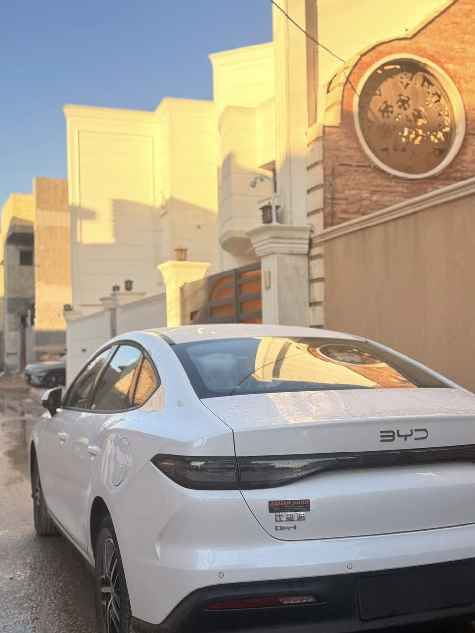 بي واي دي سيل فايف زيرو ماشي 2000 رقم بابل باسمي داخل ابيض فول  مابيهه ولا زلغ سعرهه 130 وبيهه مجال ***********
***********
مكاني بلحله مركز
