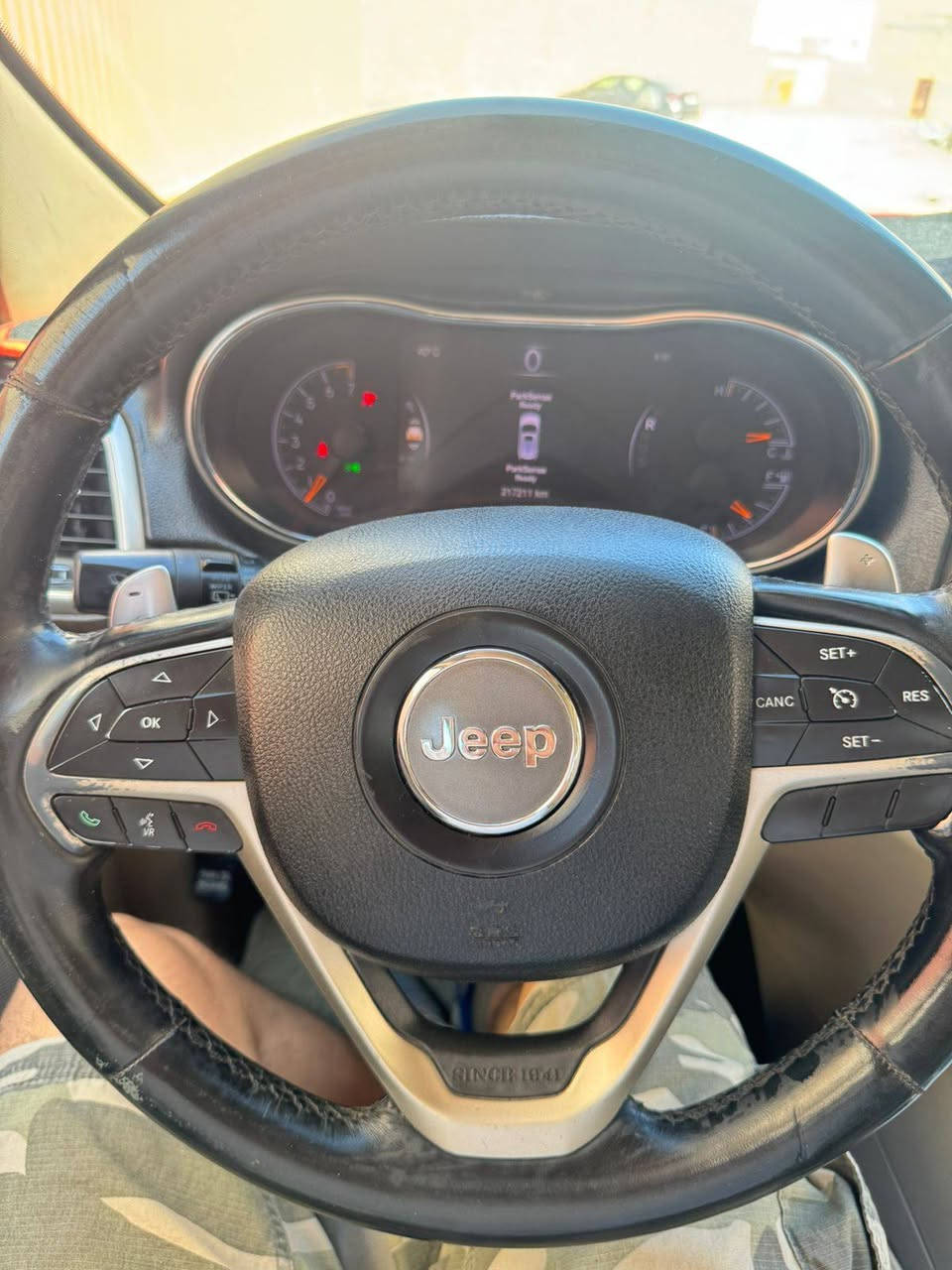 السلام عليكم
جيب لاريدو
موديل :2014
وارد خليجي
السيارة فول مواصفات
كير و مكينه بلاد كفالة
السيارة بأسمي
تحكمات ستيرت
شاشة وكامرة تدعم كار بلاي
مثبت سرعة وتحديد مسار
حساسات خلفية وامامية
رادارات
مري قلاب
بانوراما فتحتين
بصمة وتشغيل عن بعد
كشن كهربائي اشاير بالمري
تبريد قطعتين منضومة زنون
رقم بصرة 
رقمي ***********
مكاني ناصريه
