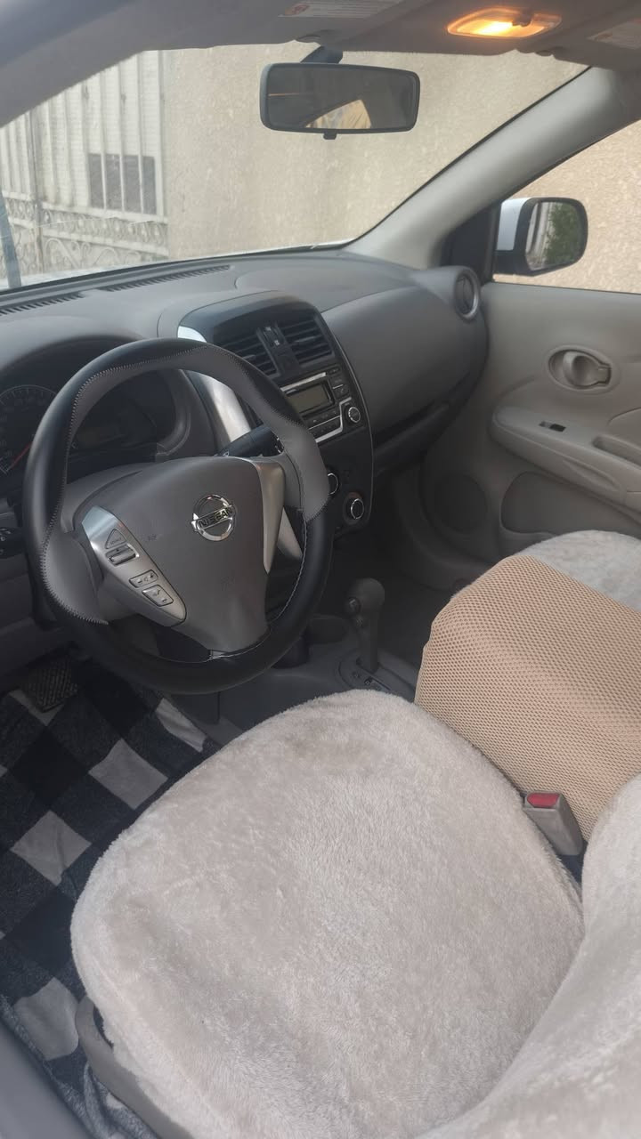السلام عليكم نيسان صني موديل 22 هندي رقم اربيل سياره جاهزه مابيها نقص تخم تاير جديد تبريد ثلج مكينة كير خير من الله بيها جاملغ ايسر مبدل وصبغ بدوسه مكان السيارة بغداد السعر 95 رقم الهاتف ***********
