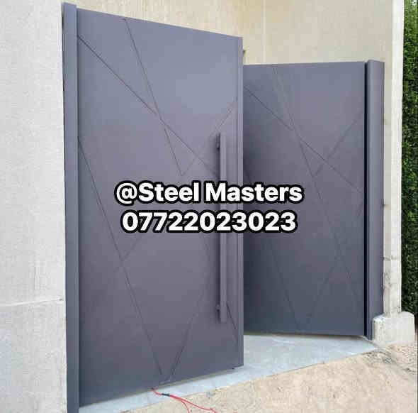 🛑نقدا & بالتقسيط 
ورشة Steel Masters لأعمال الحدادة 

تنفيذ وتوريد باب حديد رئيسي وجانبي بتصميم عصري هندسي يظهر الانسيابية والبساطة 

✅ تنسيق نظيف مع جدار السور  
✅ متين وقوي ويعطي خصوصية وأناقة 
✅ دهان بالوان مطفية متنوعة
✅ مسكة طويلة لسهولة الاستخدام 

📐 تصميم عملي  _ متين وامن مناسب للمداخل الرئيسية والفرعية  

تنفيذ فعلي من ورشة #steel_masters

📍 للتواصل والاستفسار:
+964 ***********
العراق_بغداد
