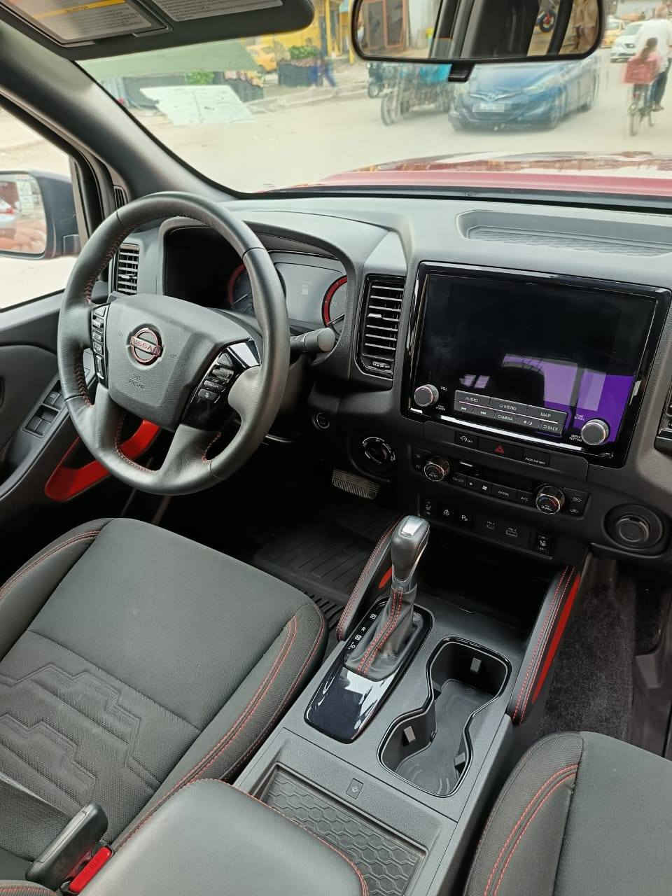 سلام عليكم سياره نيسان فرونتير 
موصفات معرفوه وضربتها موضحها با صور ضربه بسيطه 
ليريد يستفسر 
اتصل*********** ابو موسى 
ما متوجد ع فيس فقط ع رقم الجهاز مكلف بل نشر
