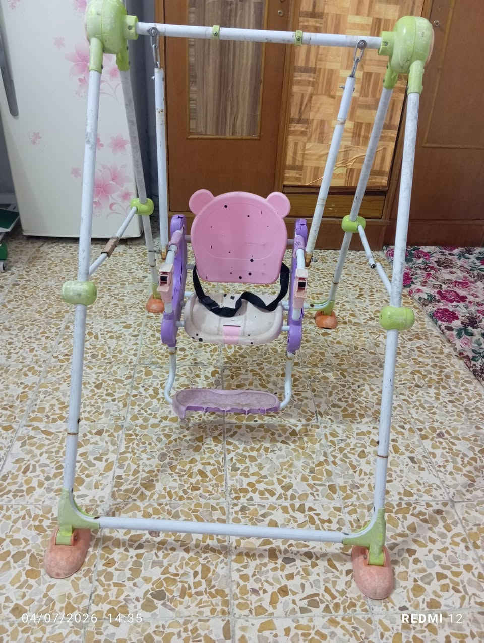 مرجوحه نضيفه وكلشي مابيهه
كما موضح بل صورة 
السعر 15وبي مجال قليل ، المكان حي الامير الثانيه ، 
كربلاء بل قرب من قاعة الابداع للمناسبات ، 
***********
‏‪***********‬‏
