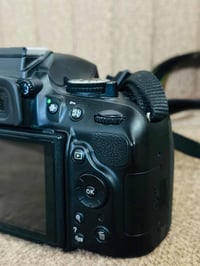 نيكون  5200D استخدام شخصي شترها مايعبر 4k / جديدة جديدة جديدة شرط النظ...